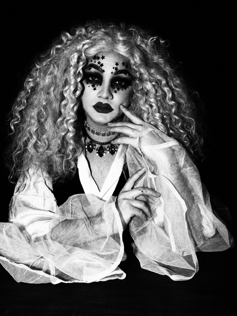 Illustration for article titled SERVICE @ THREE DOLLAR BILL